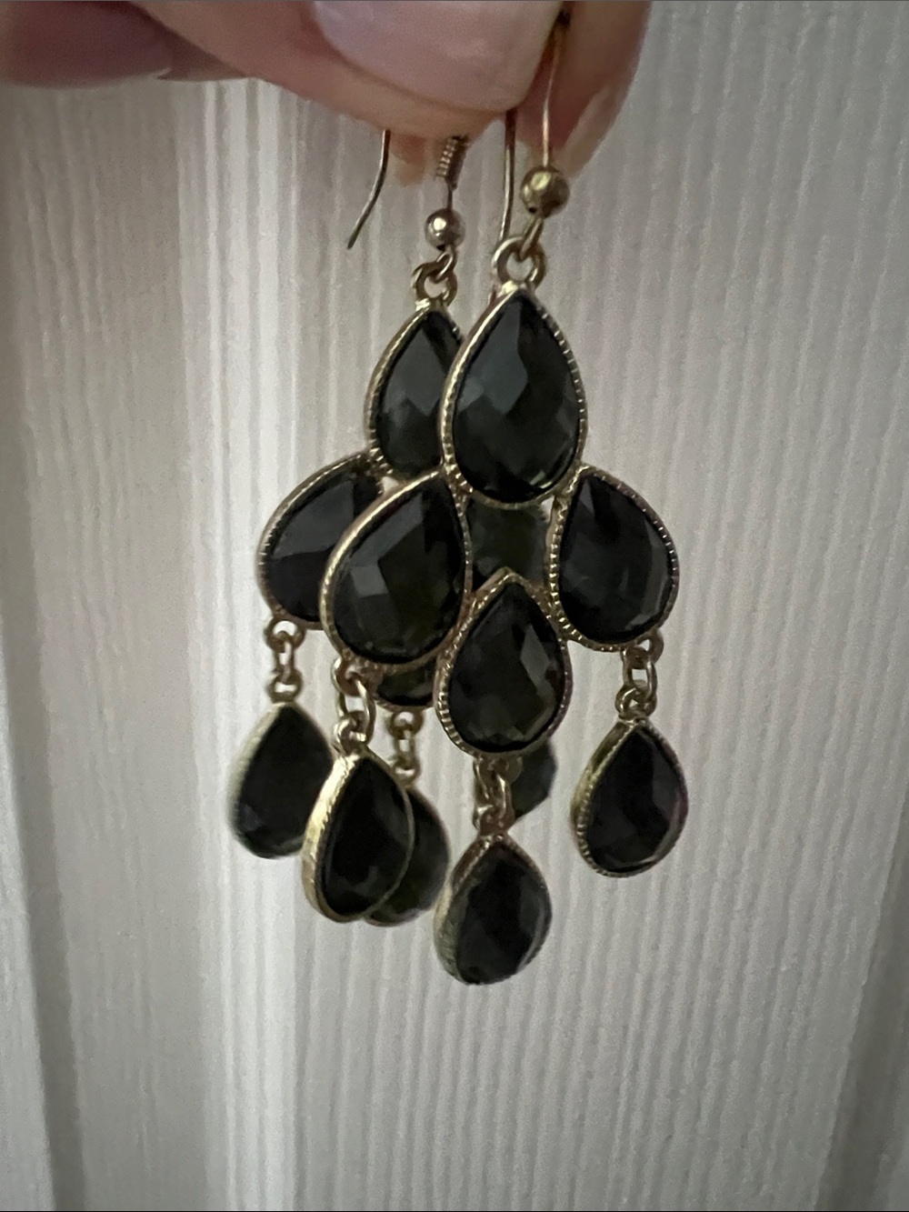 Earrings - Picture 4 of 10